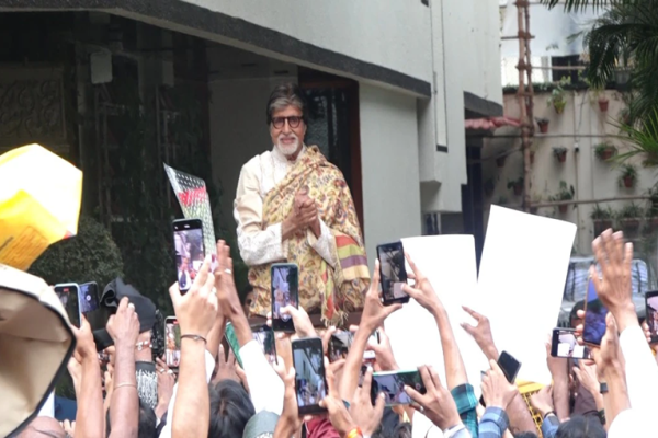 Amitabh Bachchan celebrates his 82nd birthday