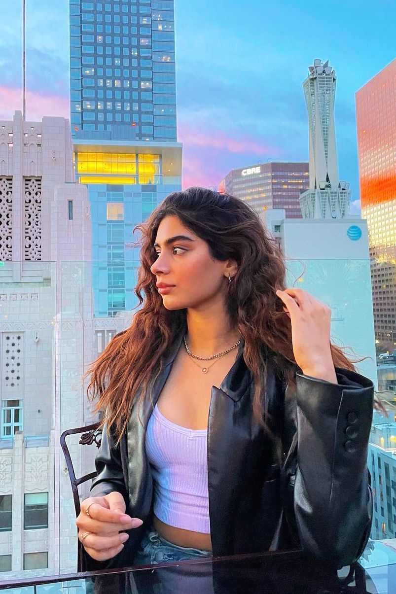 Khushi Kapoor Hot Pics