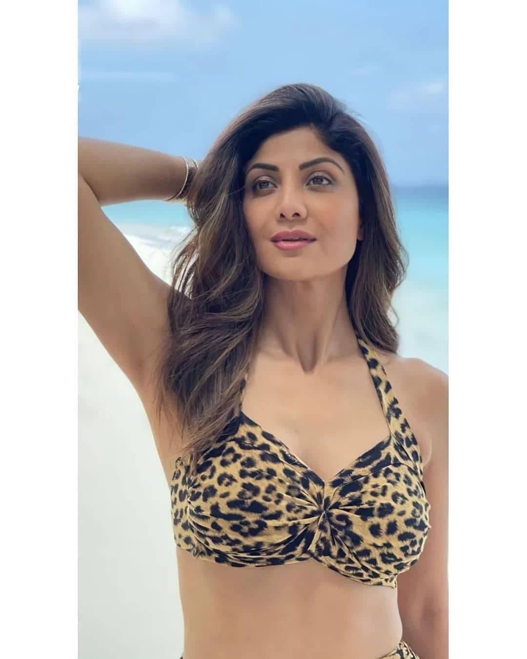 Shilpa Shetty Hot Pics