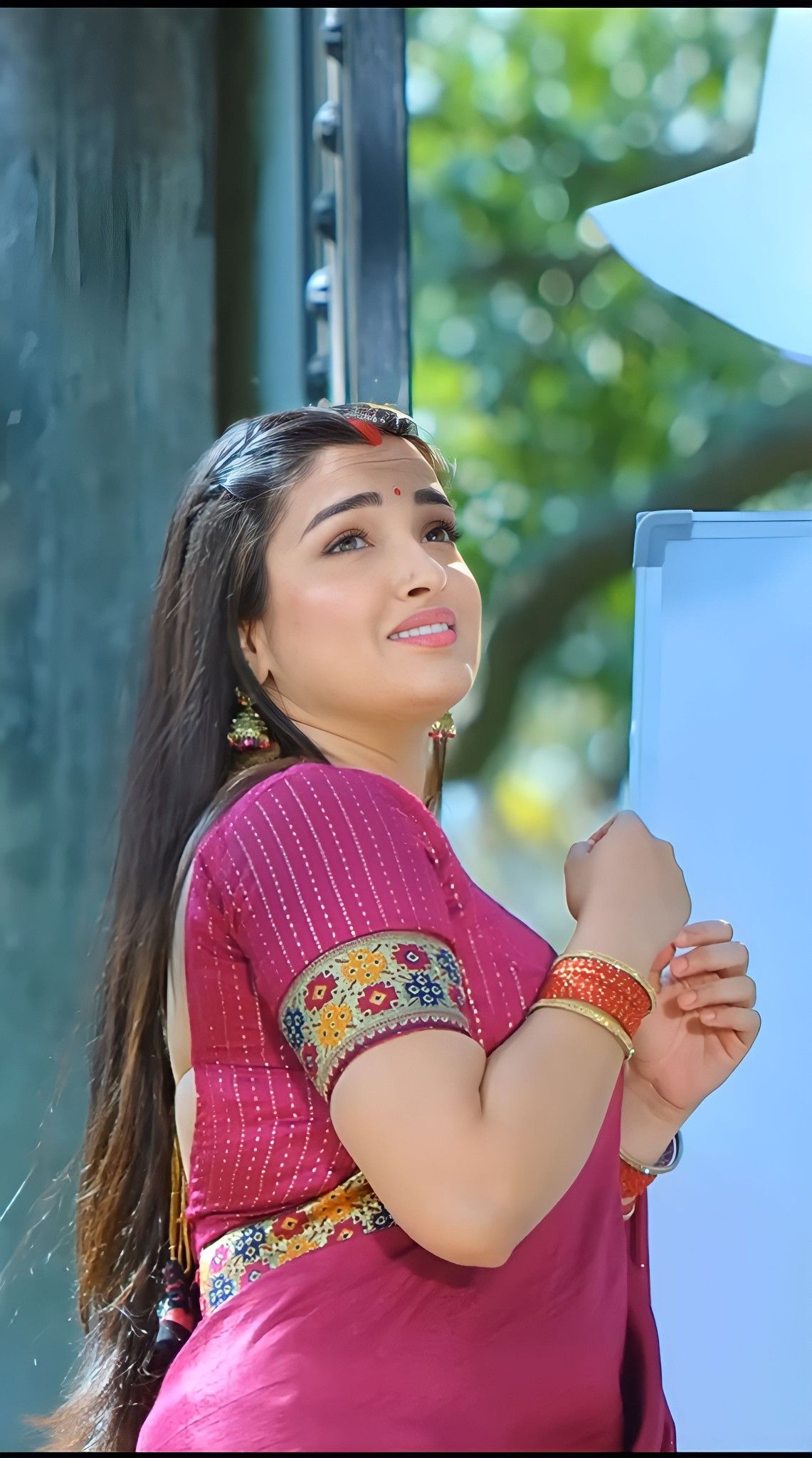 Amrapali Dubey Hot Pics