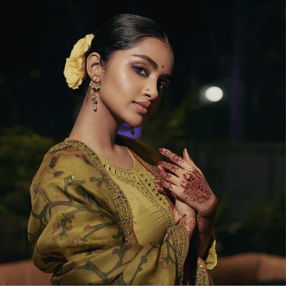 Anupama Parameswaran Hot Pics