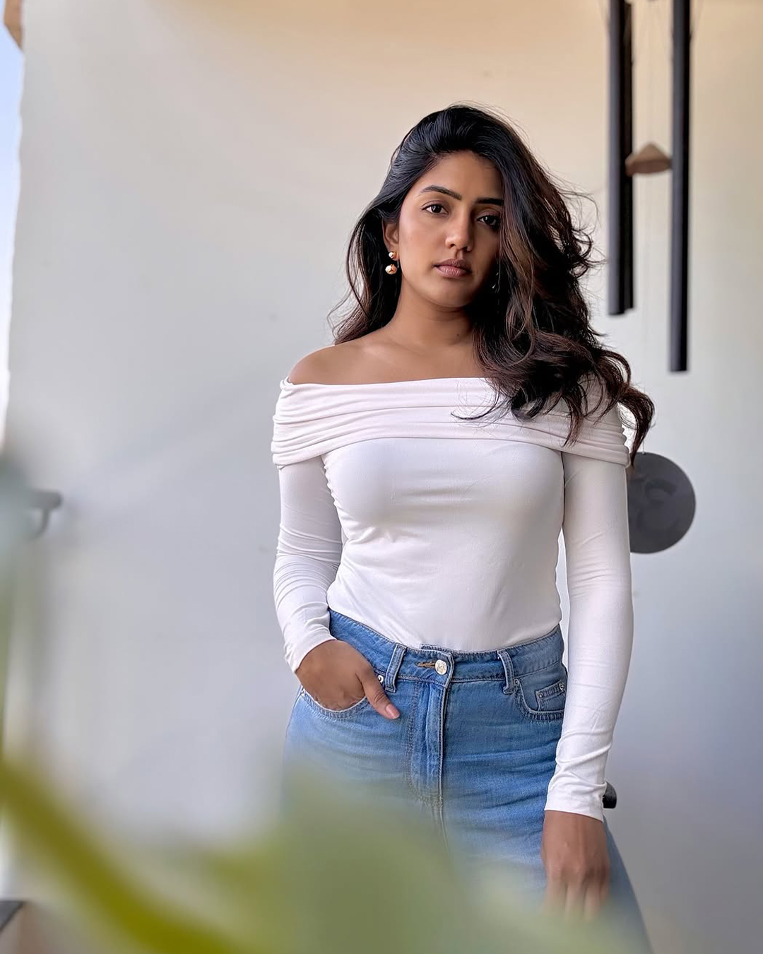 Eesha Rebba Hot Pics