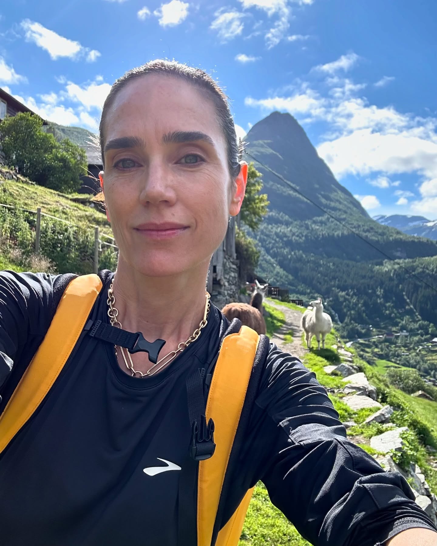 Jennifer Connelly Hot Pics