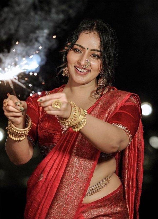 Malavika Menon Hot Pics
