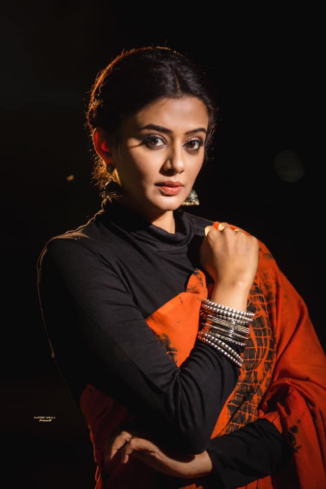 Priyamani Hot Pics
