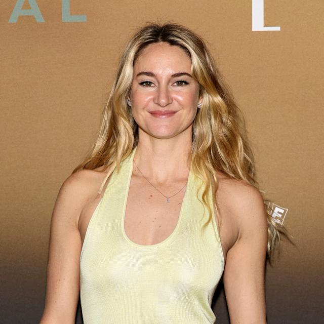 Shailene Woodley Hot Pics