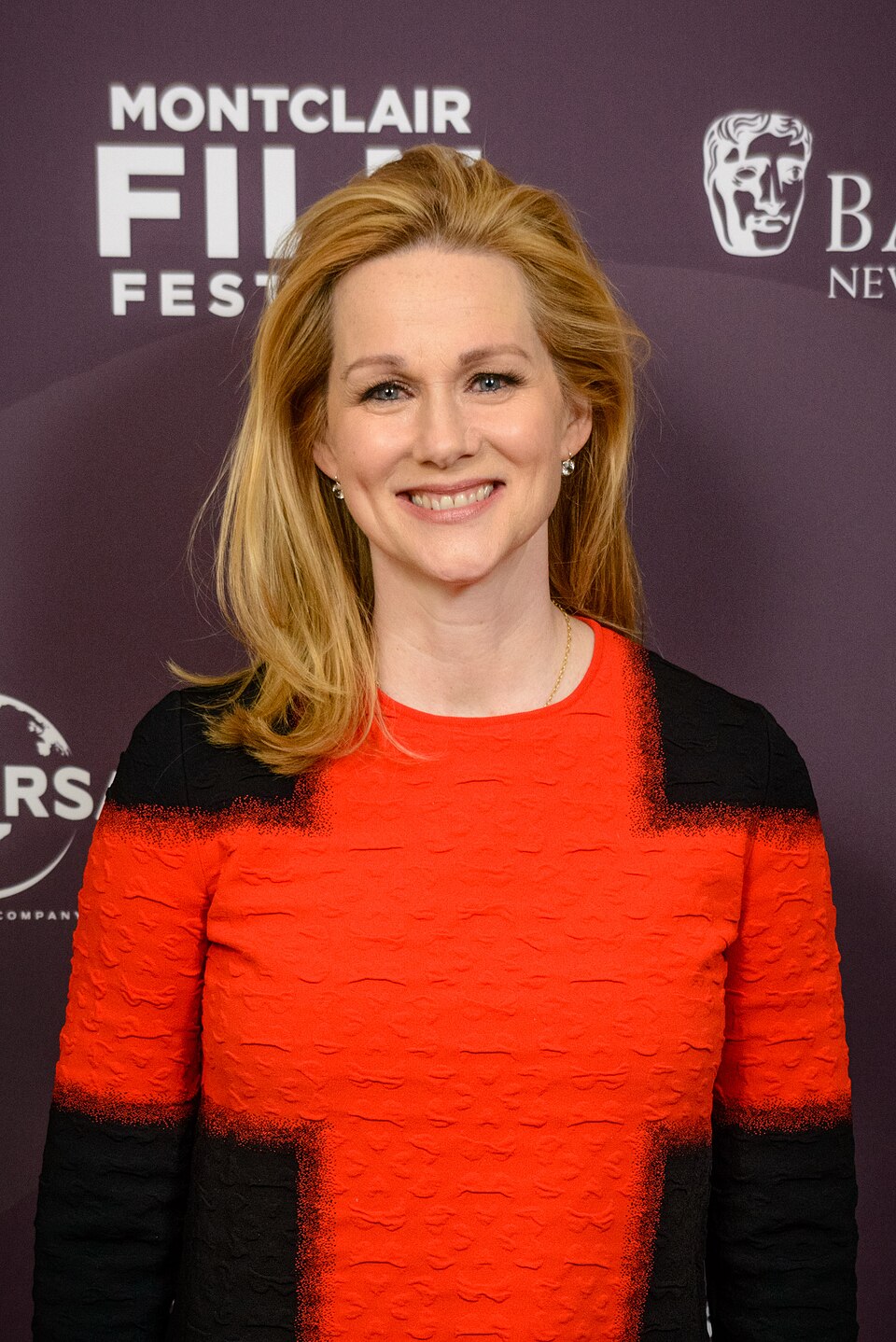 Laura Linney Hot Pics